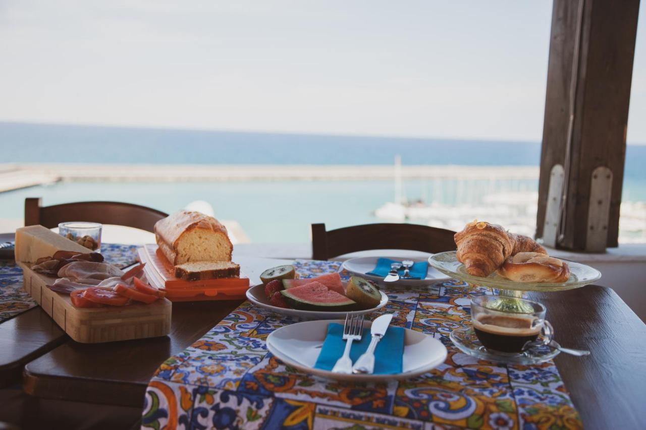 Orlando Bayview Bed & Breakfast Balestrate ภายนอก รูปภาพ